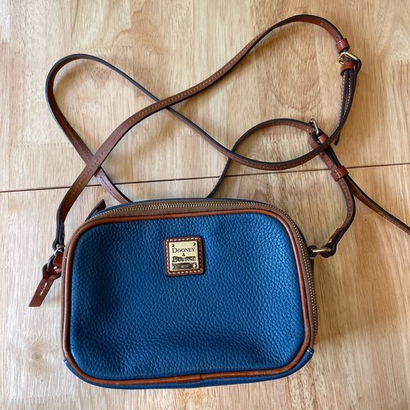 Dooney & Bourke Sawyer Pebbled Crossbody Purse - Picture 1 of 11